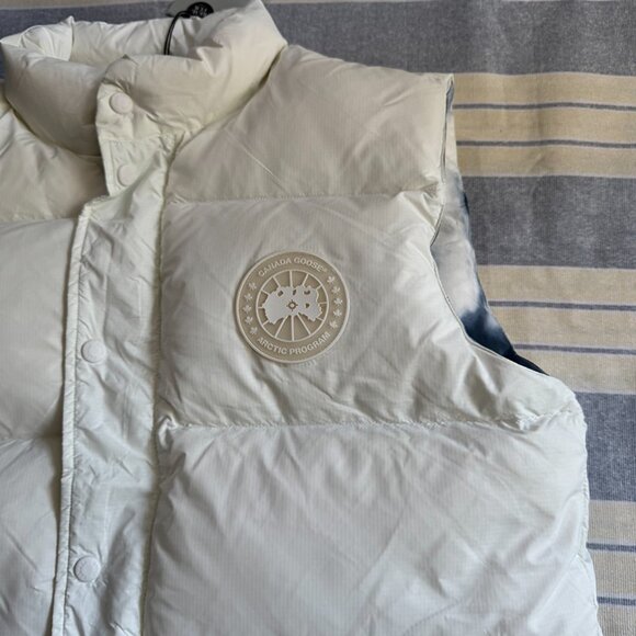 Canada Goose Pbi Collection Paradigm Freestyle Shell-Down Gilet - Picture 2 of 9